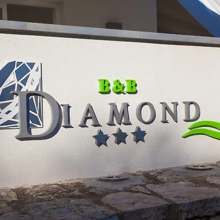 Diamond Bed & Breakfast 4*